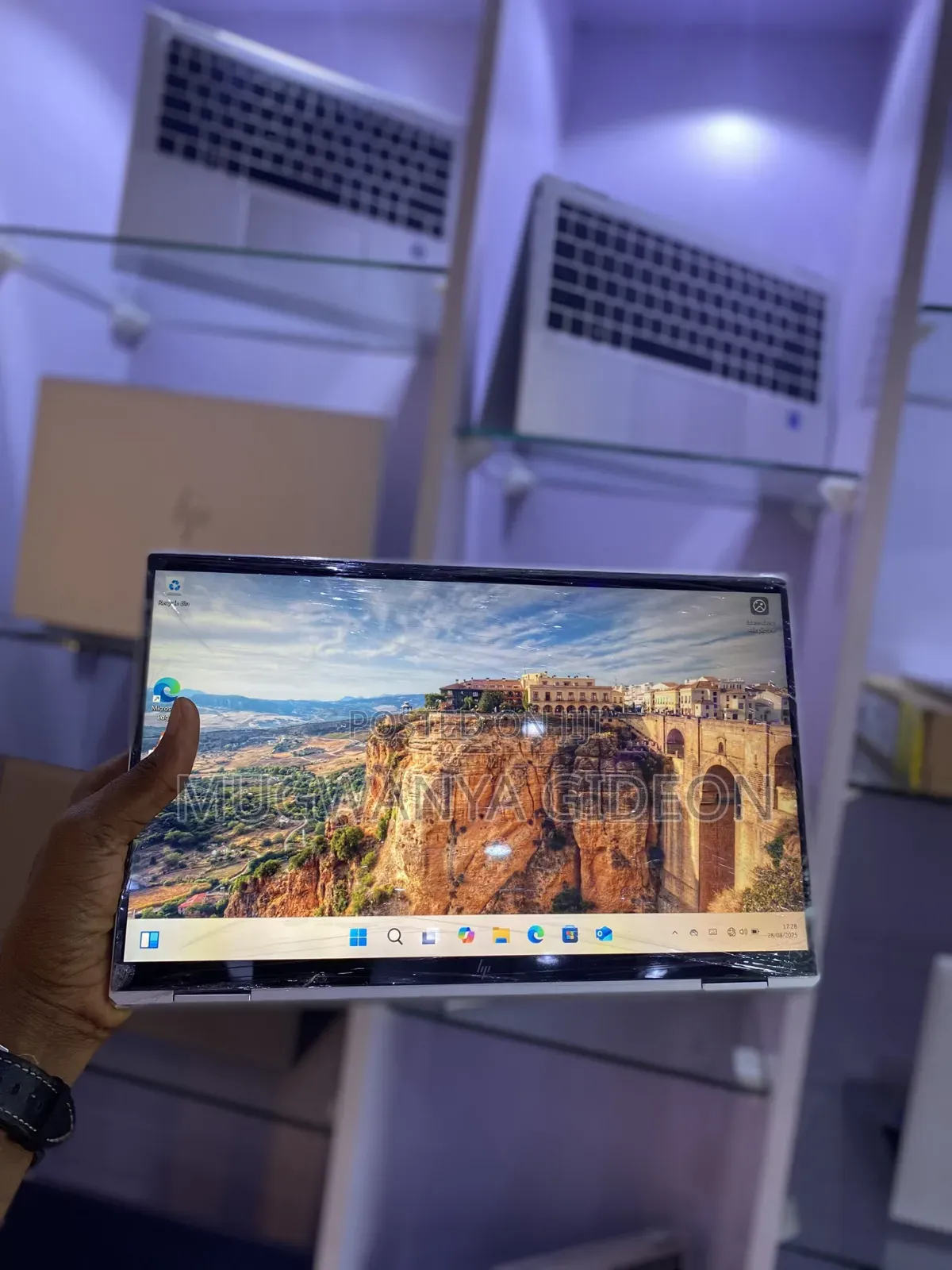New Laptop HP EliteBook x360 1040 G7 16GB Intel Core i7 SSD 512GB