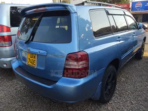 Toyota Kluger 2004 Blue