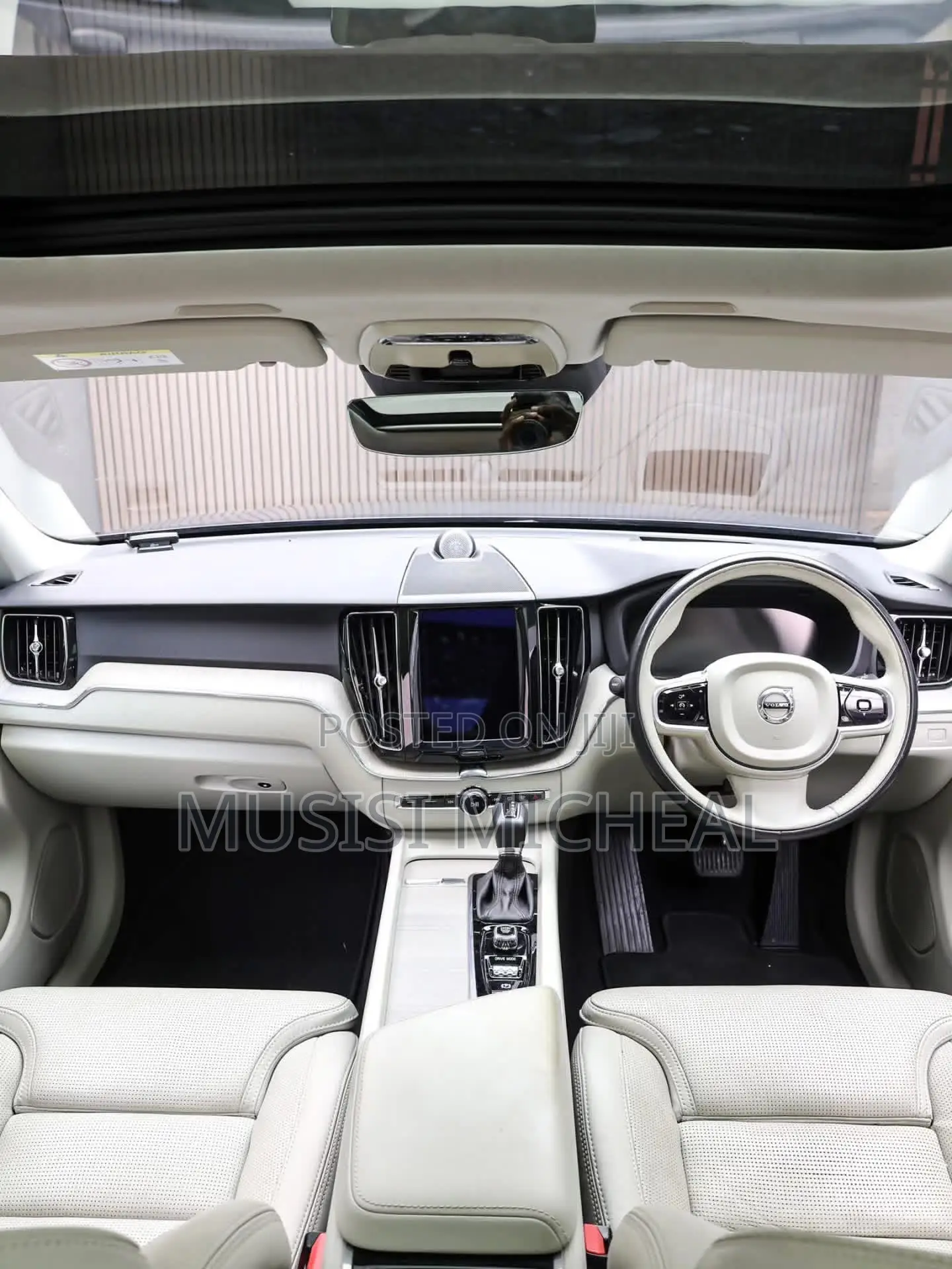 Volvo XC60 2018 Blue