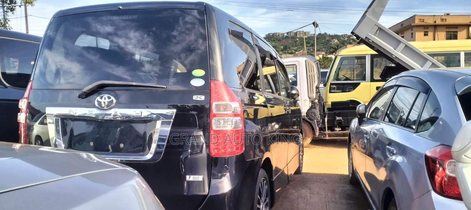 Toyota Noah 2013 Black