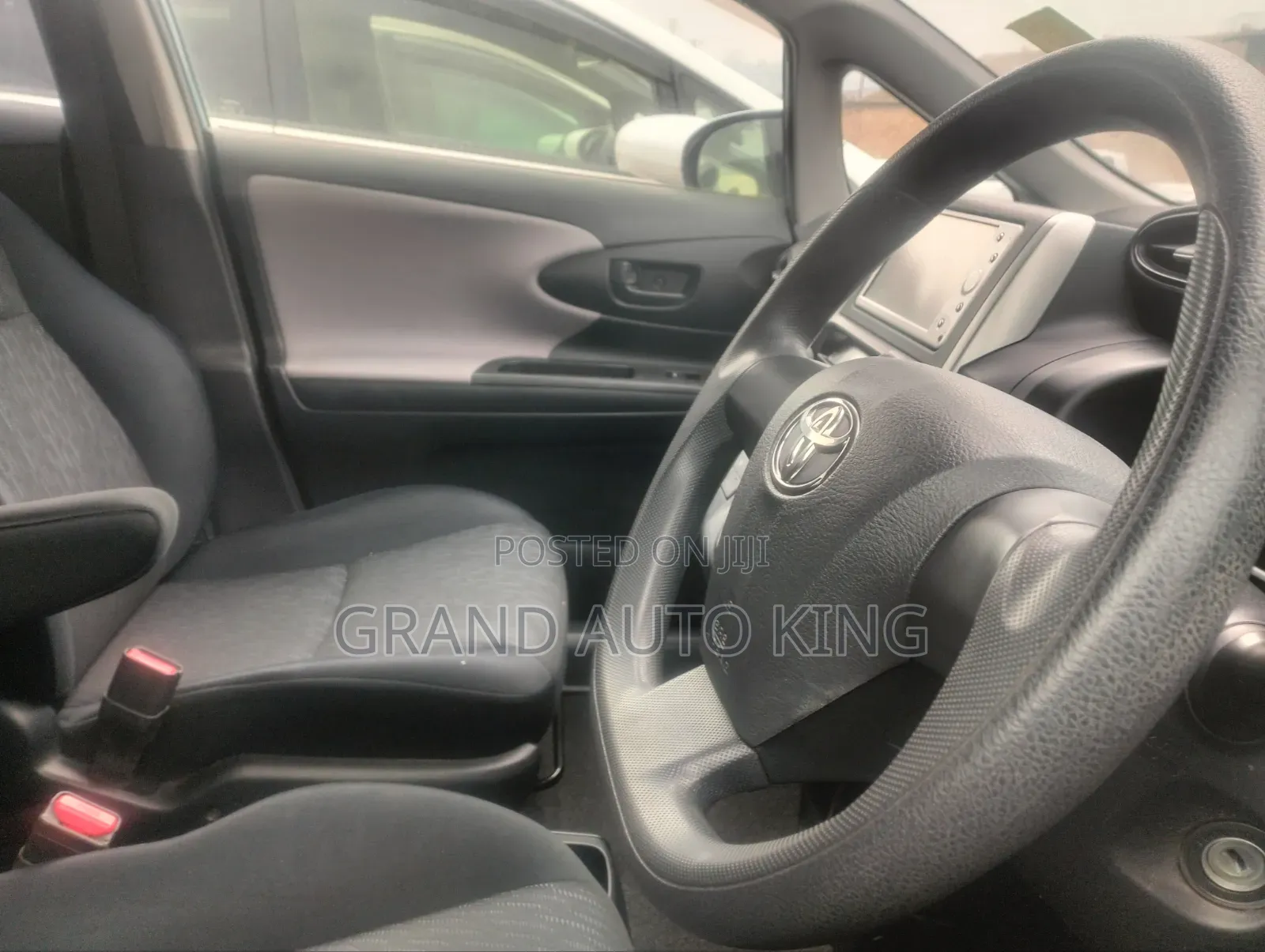 Toyota Wish 2012 Blue
