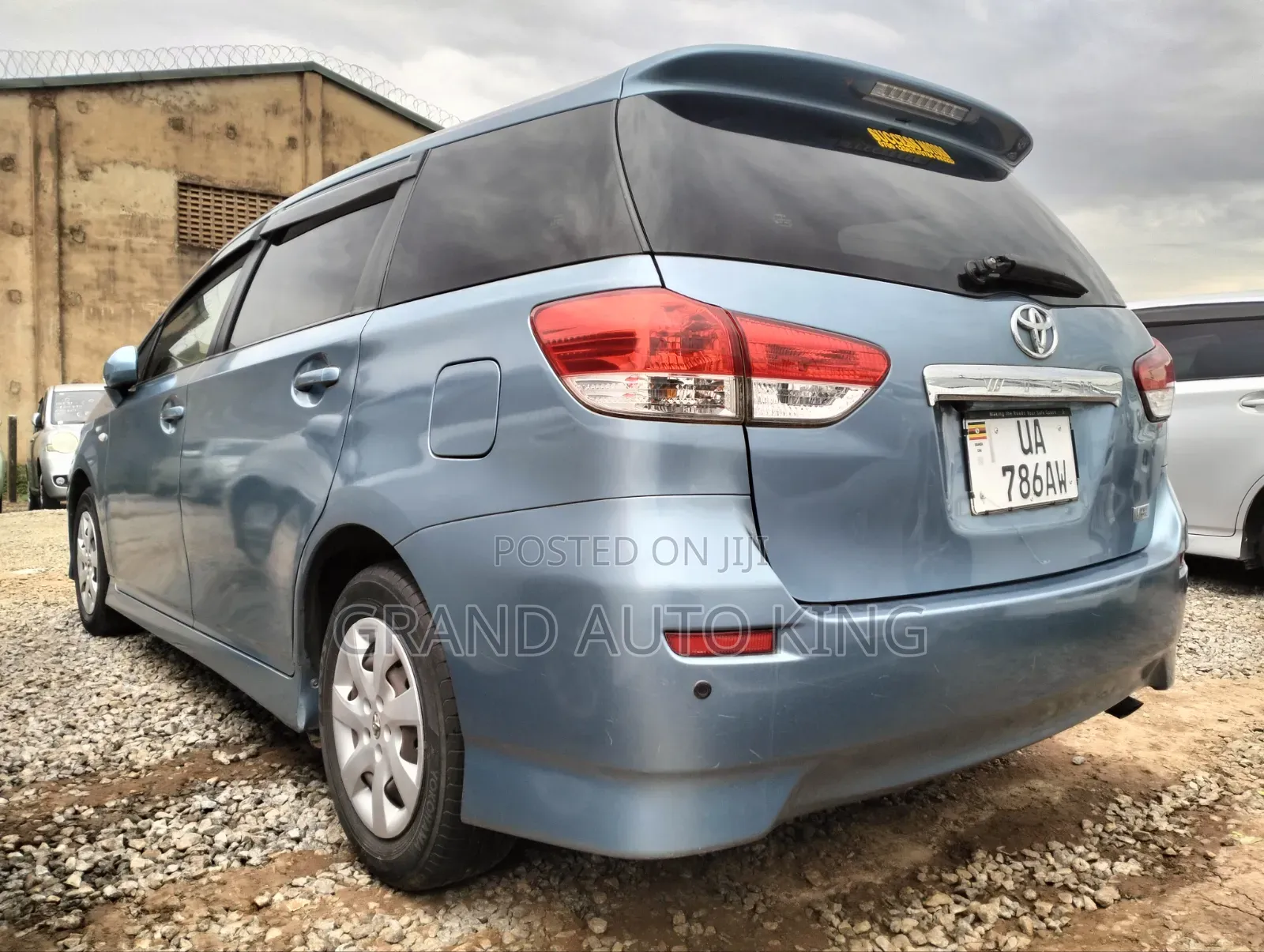 Toyota Wish 2012 Blue