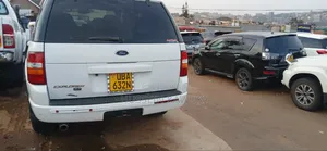 Ford Explorer 2006 White