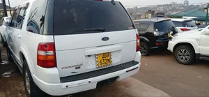 Ford Explorer 2006 White