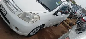 Toyota Raum 2005 White