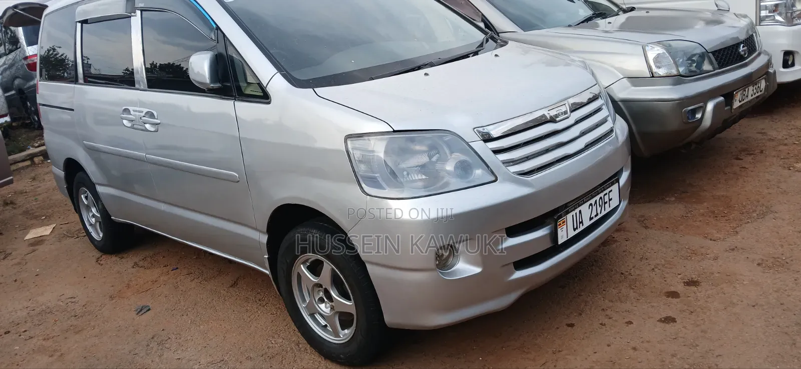 Toyota Noah 2006 Silver