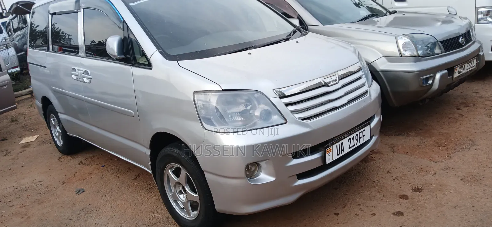 Toyota Noah 2006 Silver