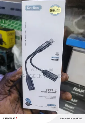 -Des GD-UC318 2-in-1 Type-C Audio and Charging Adapter.