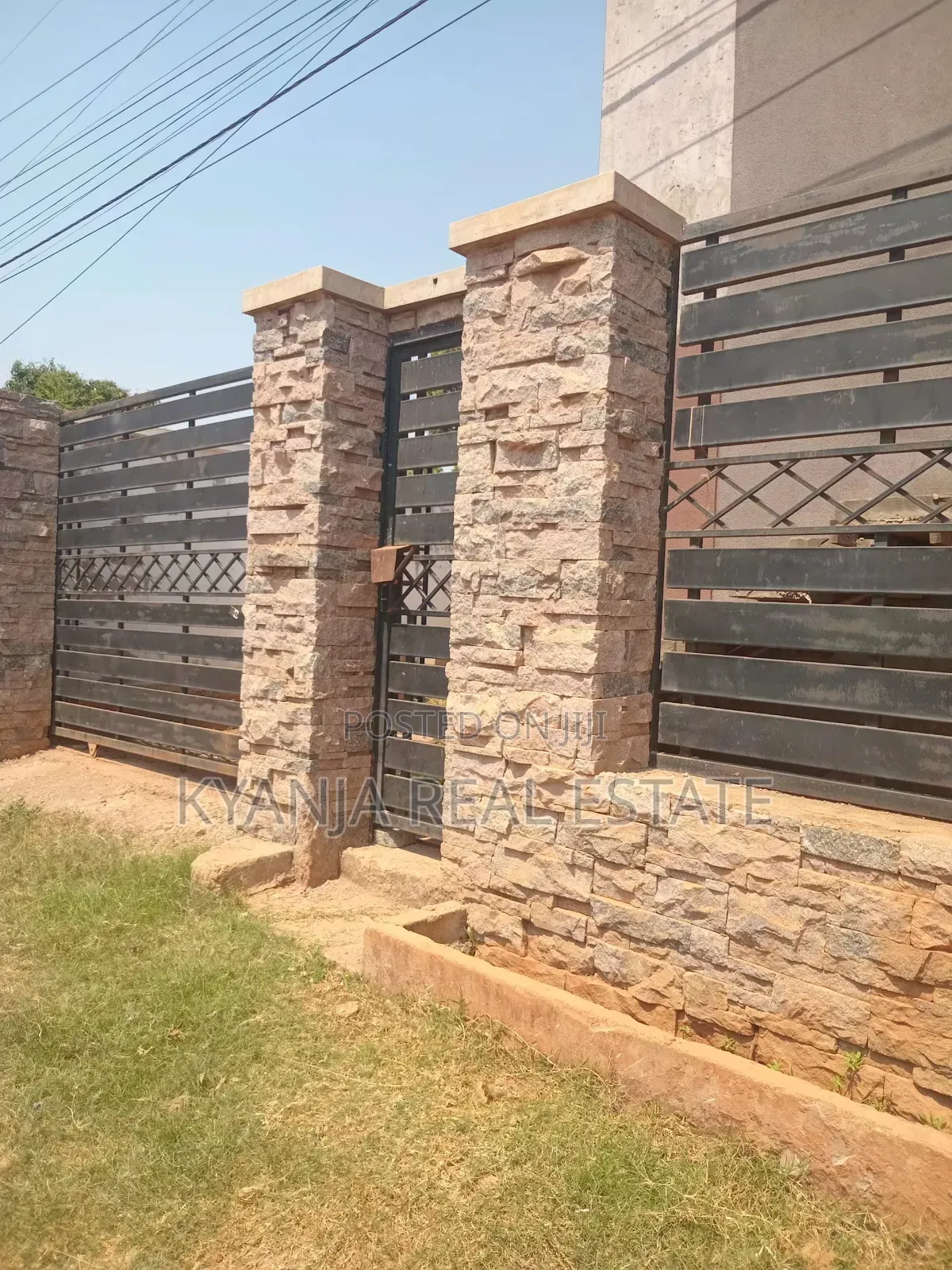 1bdrm Duplex in Kyanja Estates, Nakawa for sale
