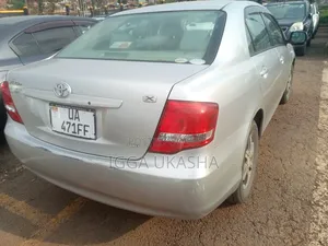 Toyota Axio 2013 Silver