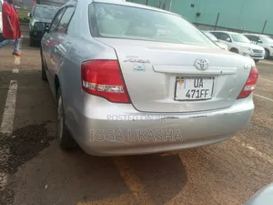 Toyota Axio 2013 Silver