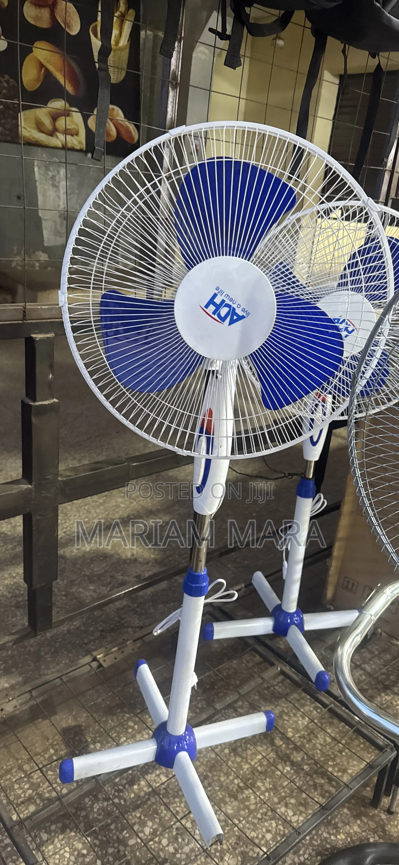 Stand Fan With 3 Speeds