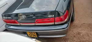 Toyota Mark II 2000 Gray
