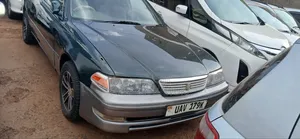 Toyota Mark II 2000 Gray