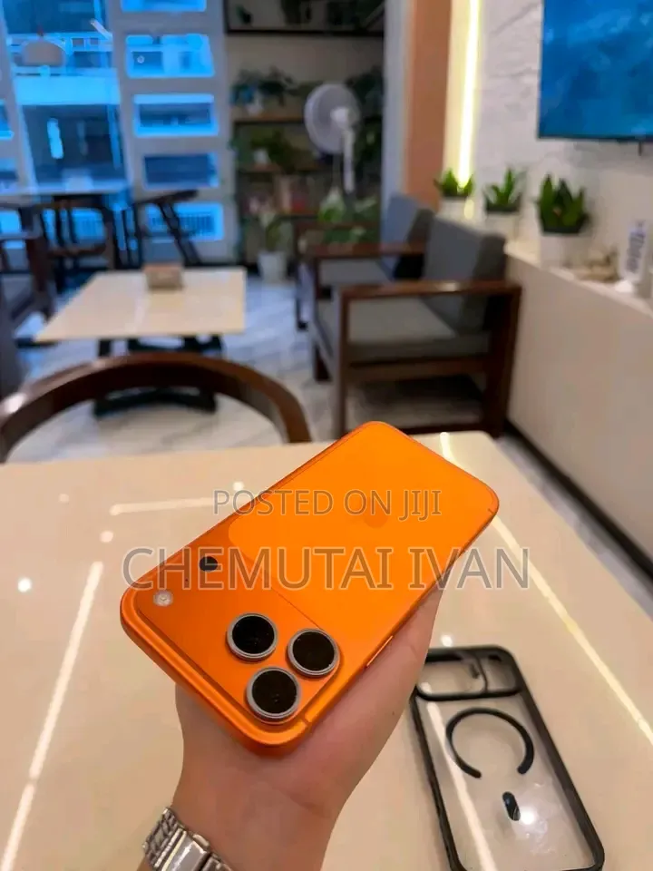 New Apple iPhone 17 Pro Max 256 GB Orange
