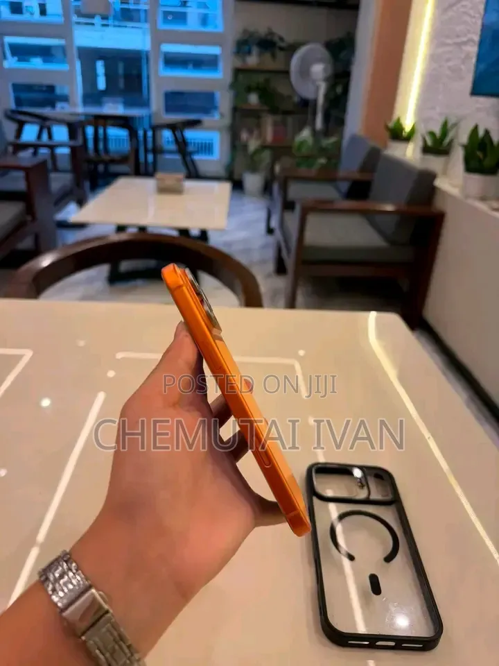 New Apple iPhone 17 Pro Max 256 GB Orange