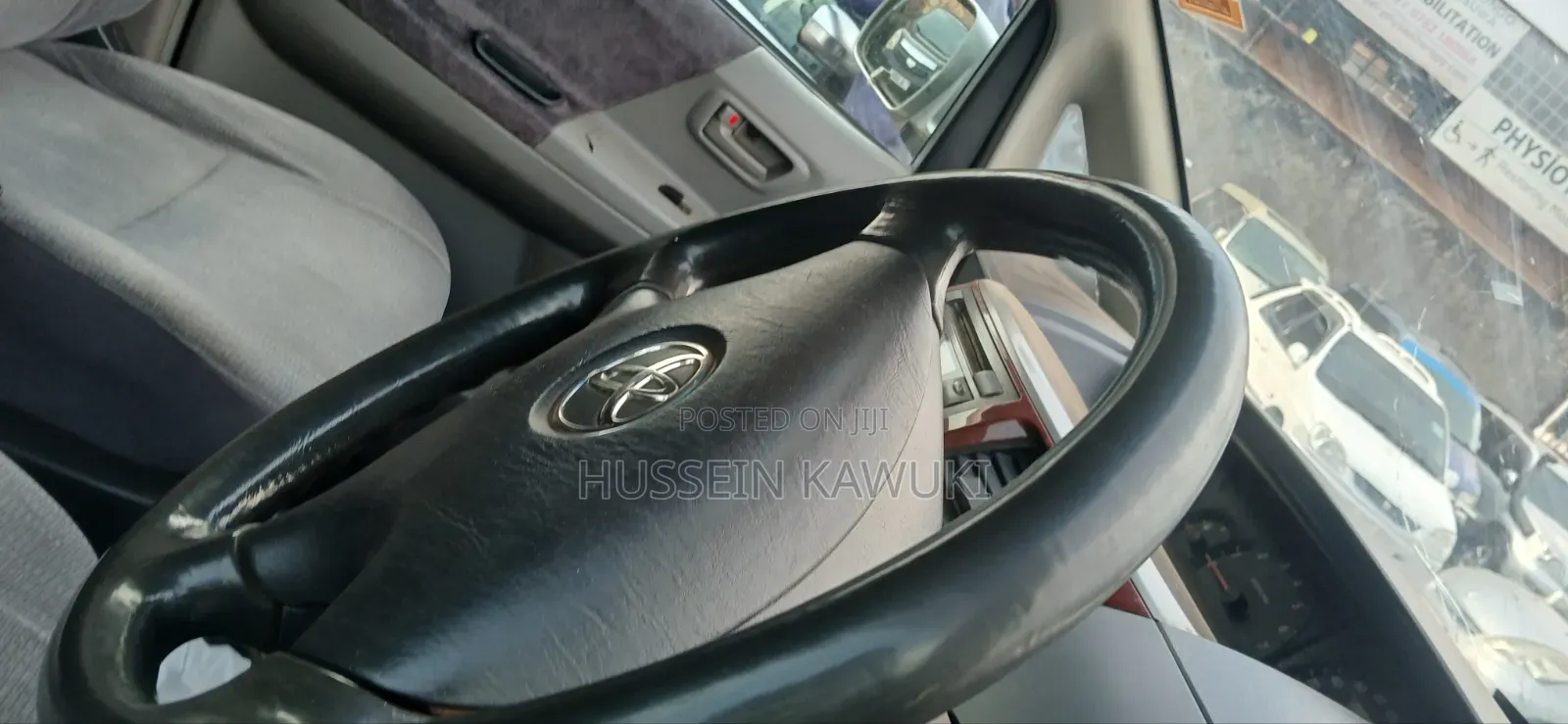 Toyota Noah 2004 Silver