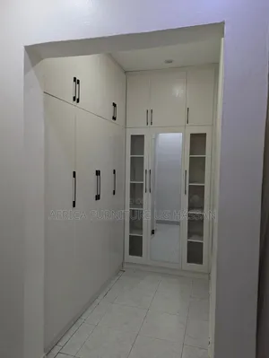 Morden Bulit in Wardrobe Disgn
