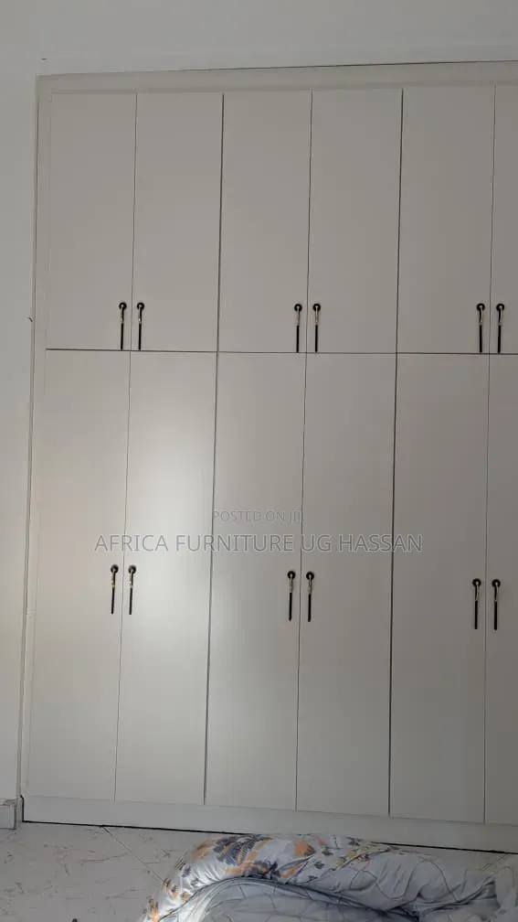 Morden Bulit in Wardrobe Disgn