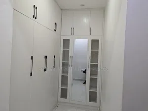 Morden Bulit in Wardrobe Disgn