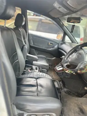 Toyota Harrier 1999