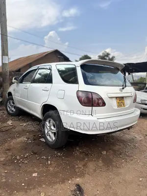Toyota Harrier 1999