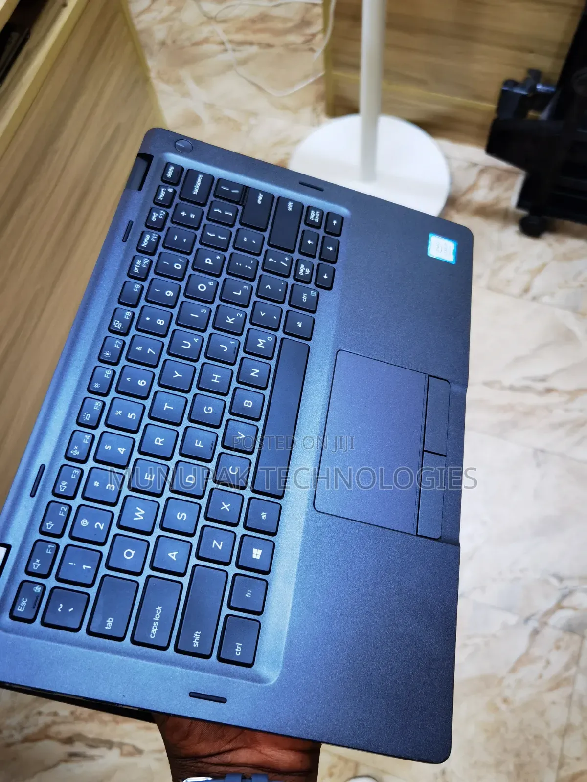 Laptop Dell Latitude 5300 2-in-1 8GB Intel Core i7 SSD 256GB