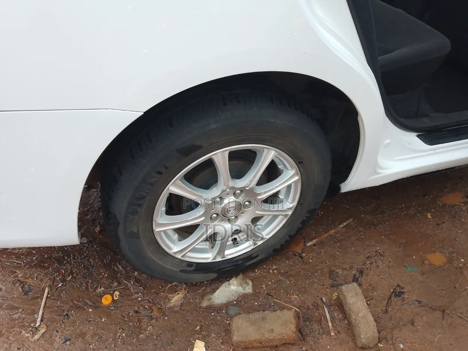 Toyota Premio 2011 White