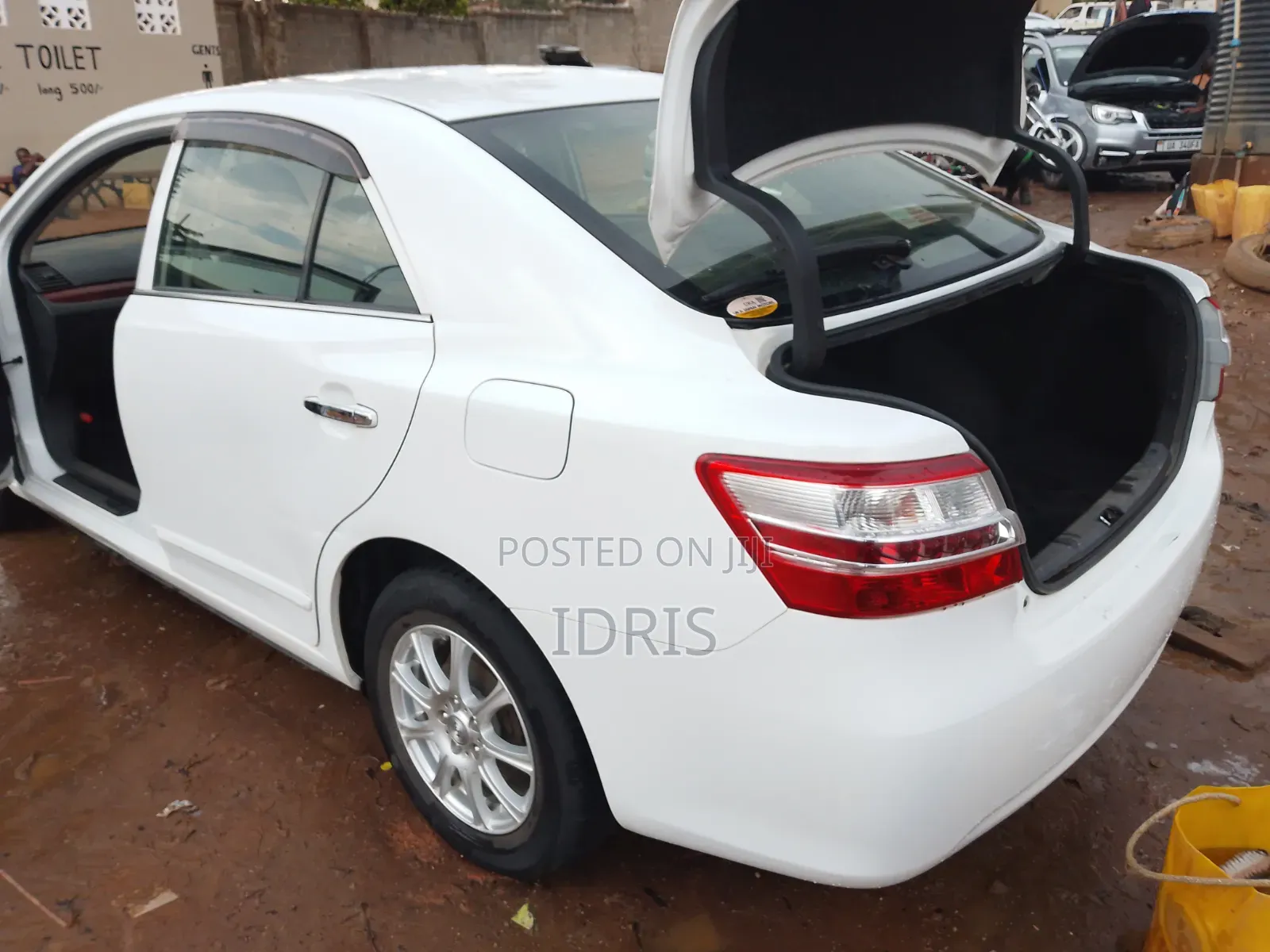 Toyota Premio 2011 White