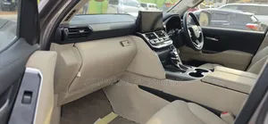 Toyota Land Cruiser 2024 Ivory