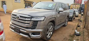 Toyota Land Cruiser 2024 Ivory