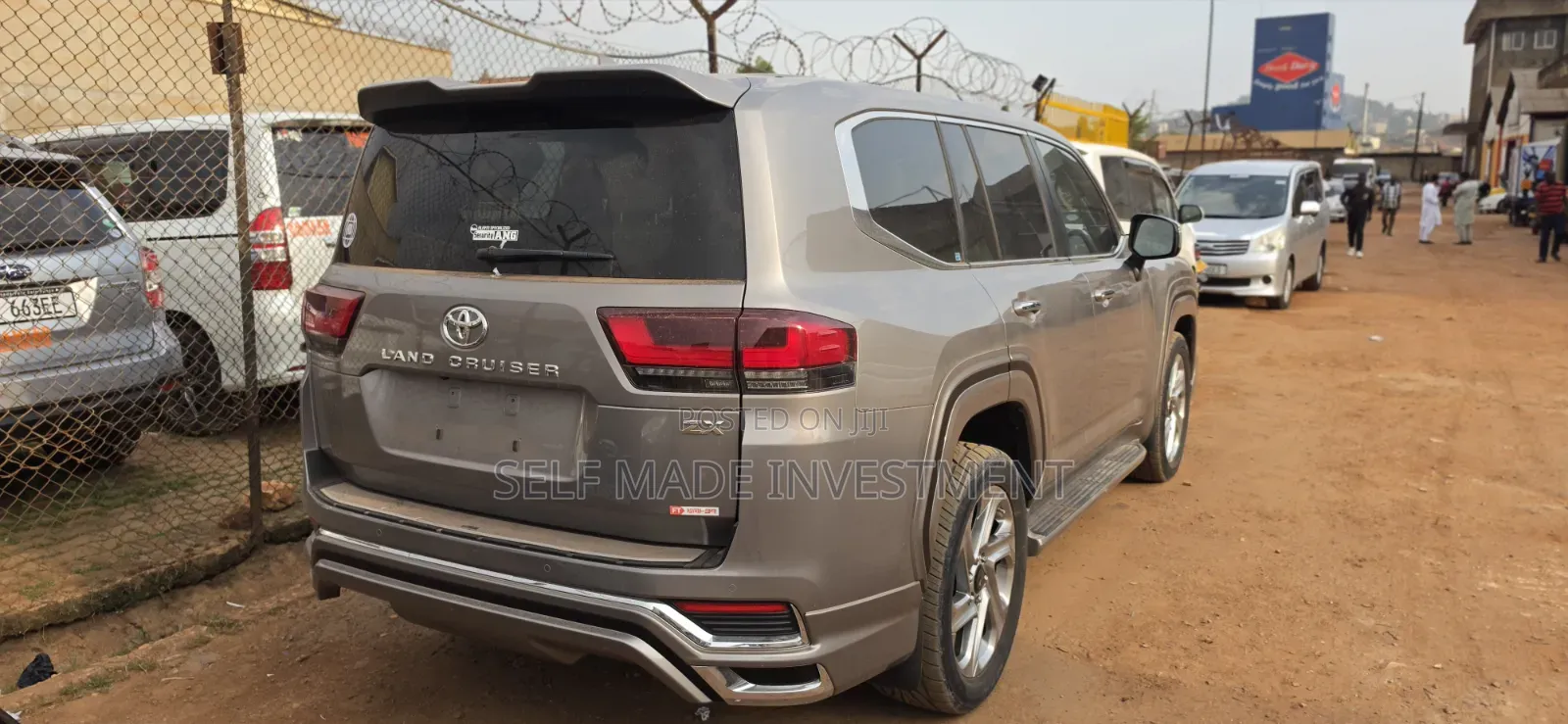Toyota Land Cruiser 2024 Ivory