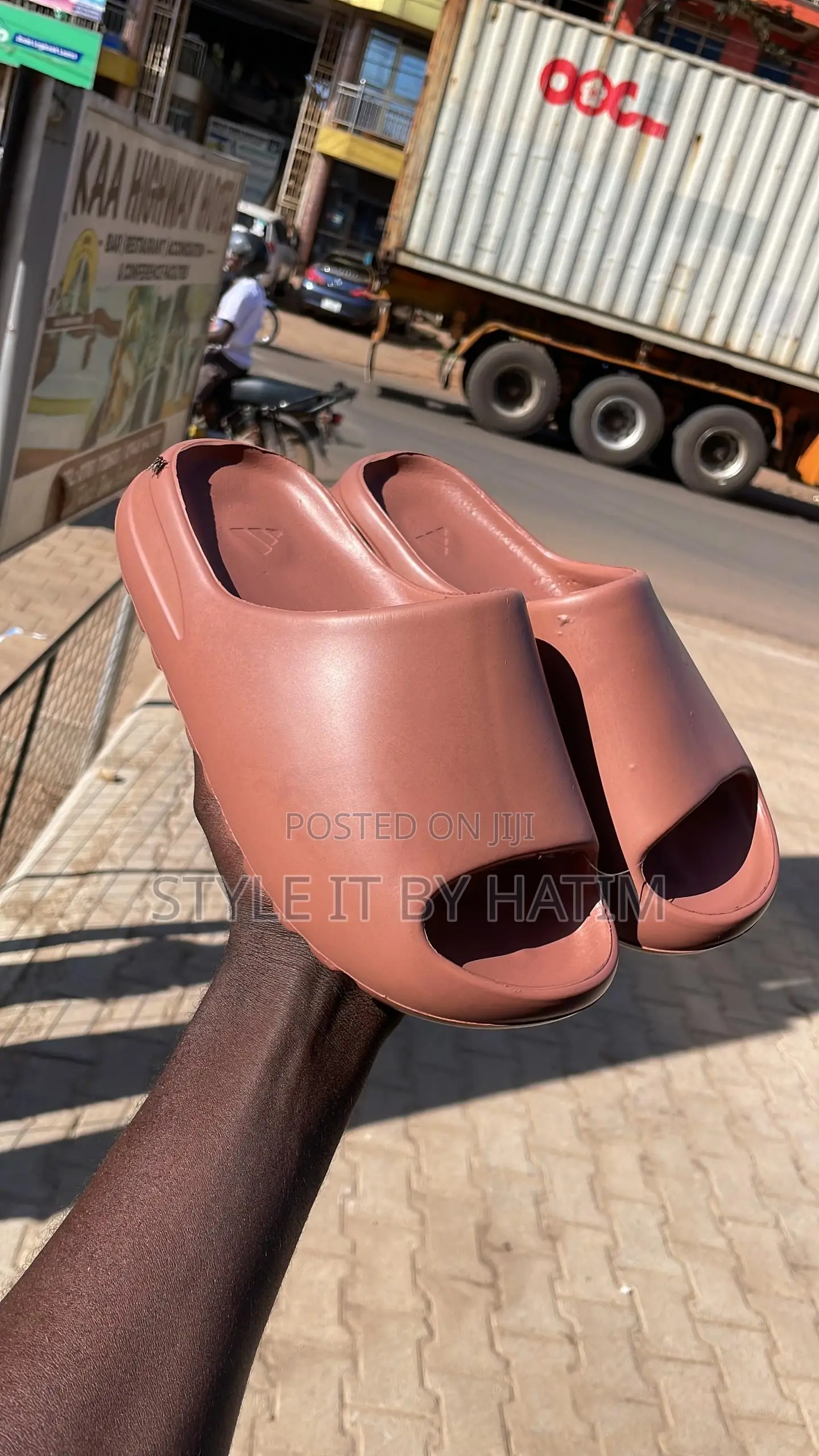 Yeezy Slides