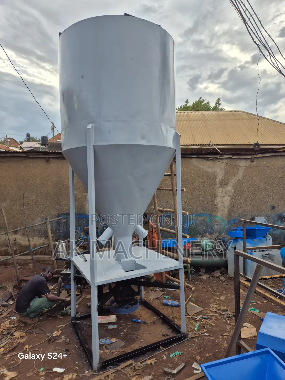 Multipurpose Vertical Mixer.