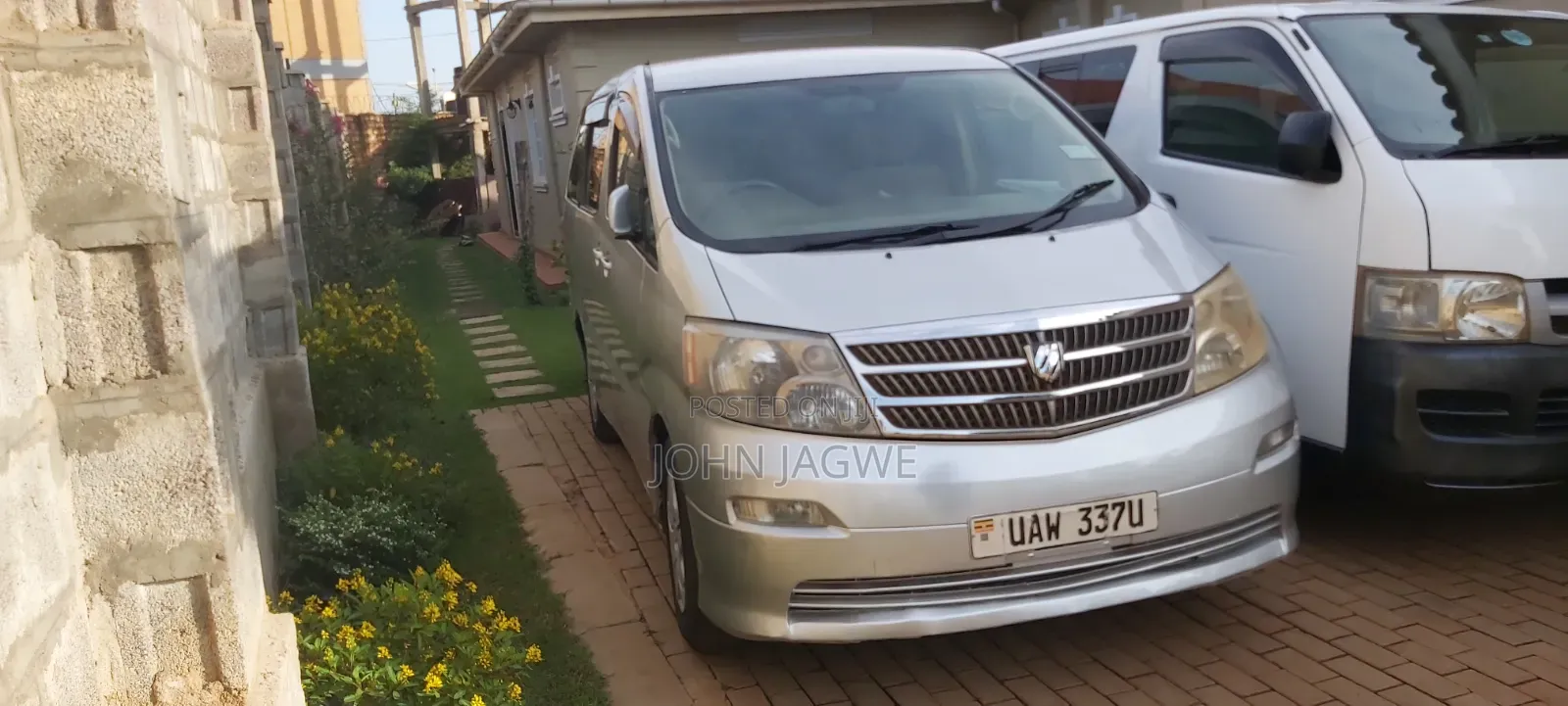 Toyota Alphard 2.4 Petrol FWD 2003 Brown