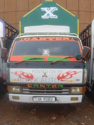 Mitsubishi Canter Truck 1998 White