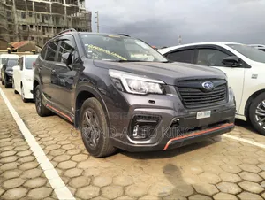 Subaru Forester 2019 Gray