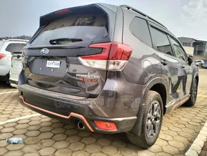 Subaru Forester 2019 Gray