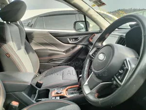 Subaru Forester 2019 Gray