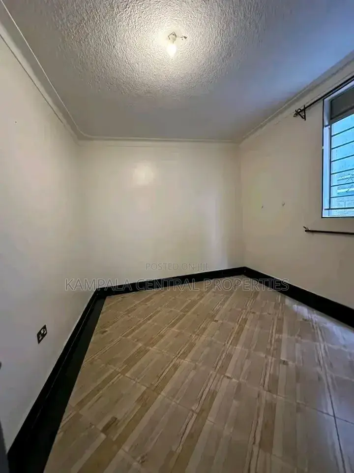 3bdrm Apartment in Muyenga, Central Division for rent