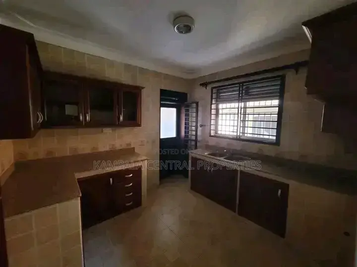 2bdrm Apartment in Mengo, Central Division for rent