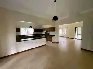 4bdrm Duplex in Kitende, Central Division for rent