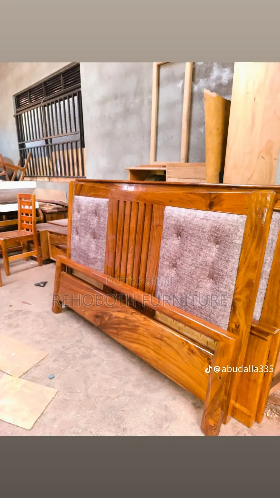 Mugavu Bed