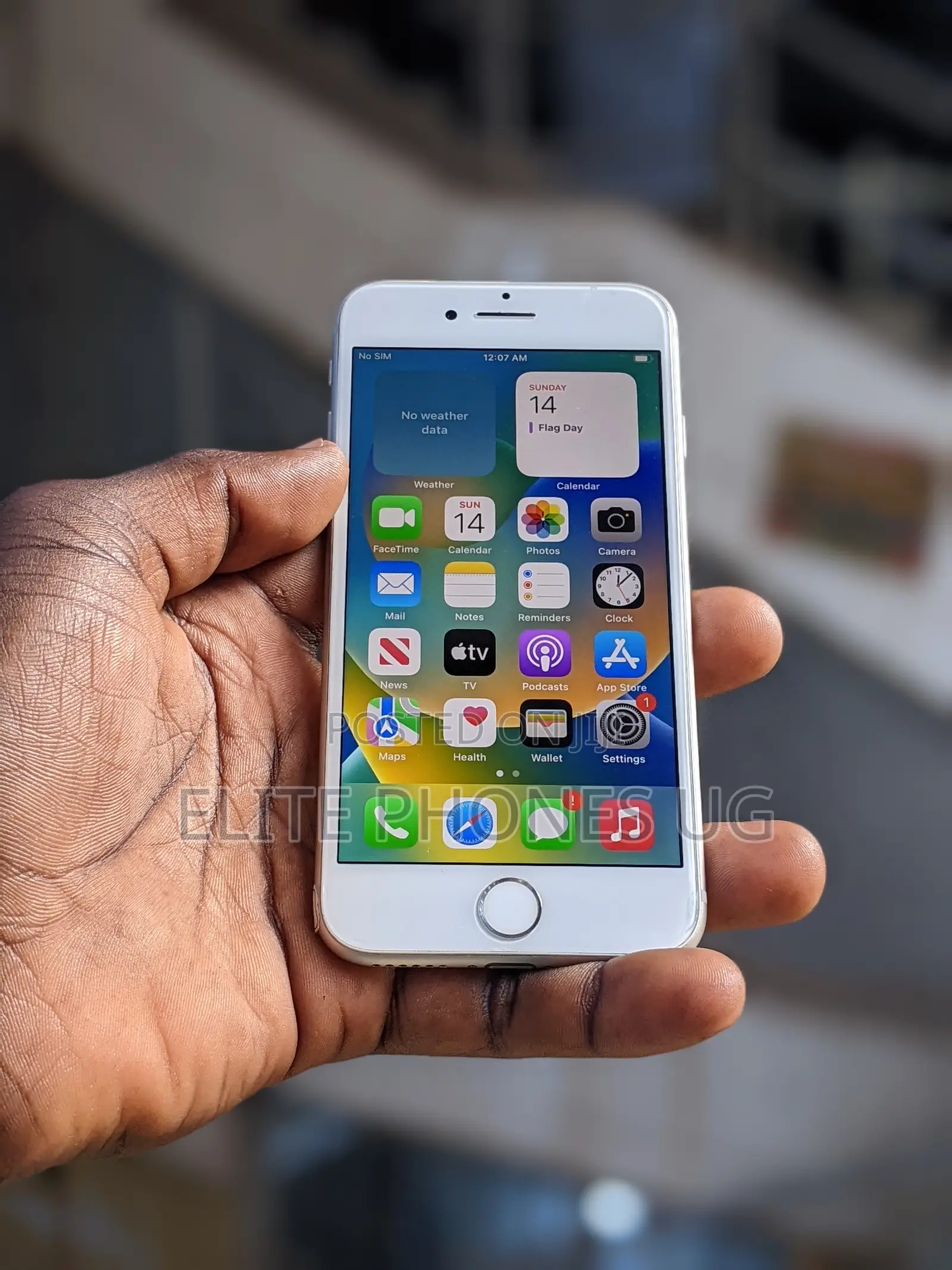 Apple iPhone 8 64 GB White