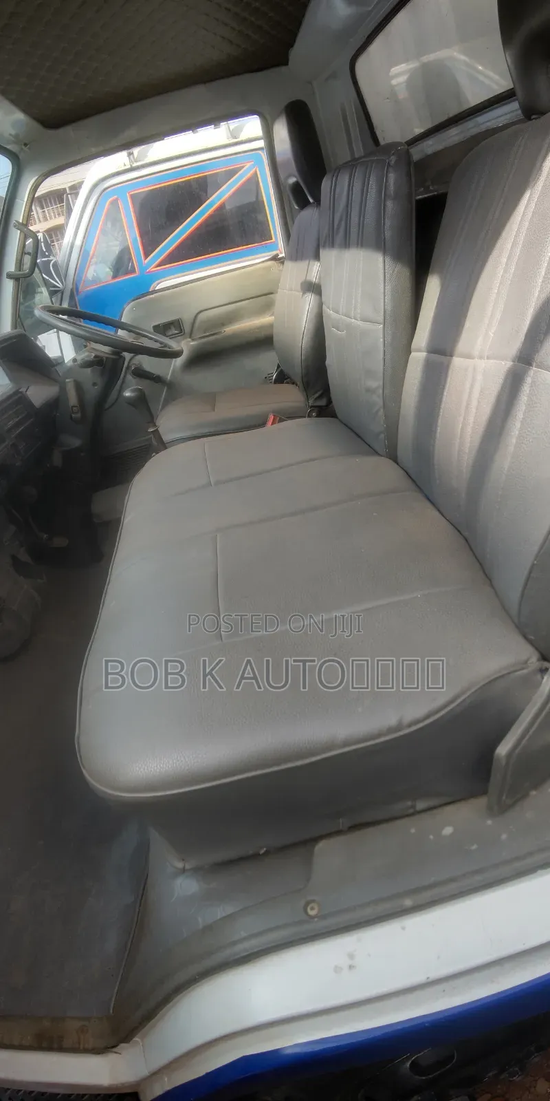 Mitsubishi Canter Truck 1998 White