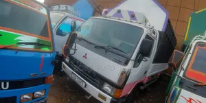 Mitsubishi Canter Truck 1998 Pink