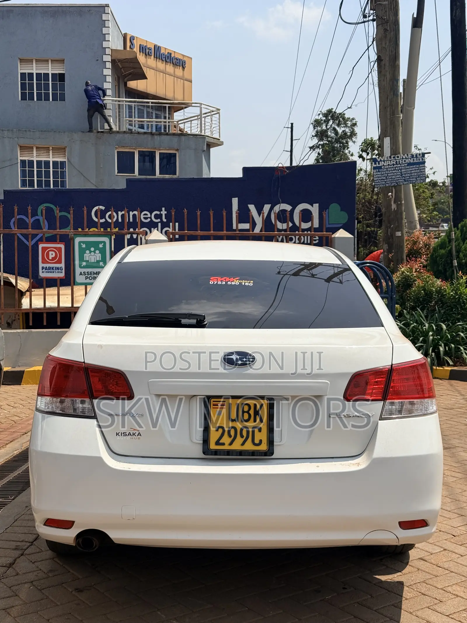 Subaru Legacy 2010 White