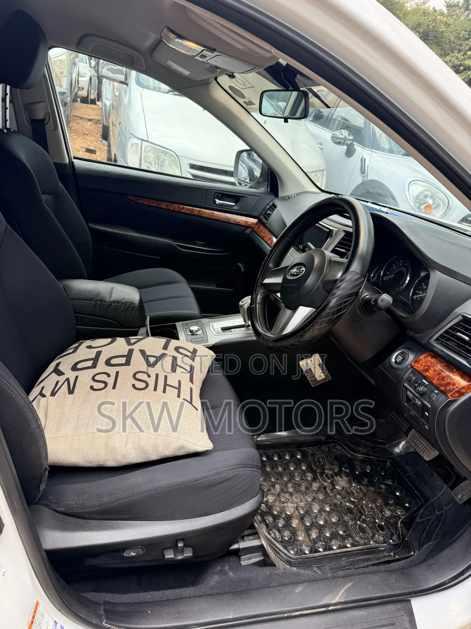 Subaru Legacy 2010 White