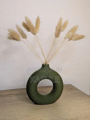 Donut Vase Fuzzy Optik