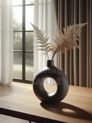 Donut Vase Fuzzy Optik